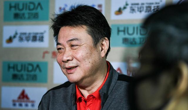 中国女排更新集训照，世锦赛豪华教练团正式公开，球迷们安心了(2)