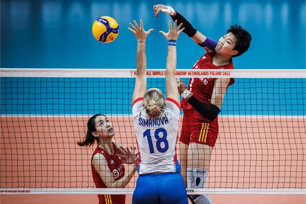 全力备战巴黎奥运会丨中国女排3:0捷克女排 取得世锦赛四连胜(1)