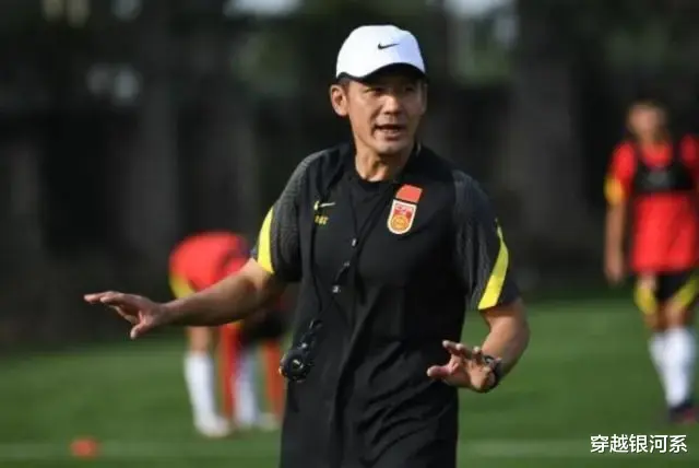 杨晨有点东西，他绝对是未来国家队主教练热门人选！理由有4点(3)