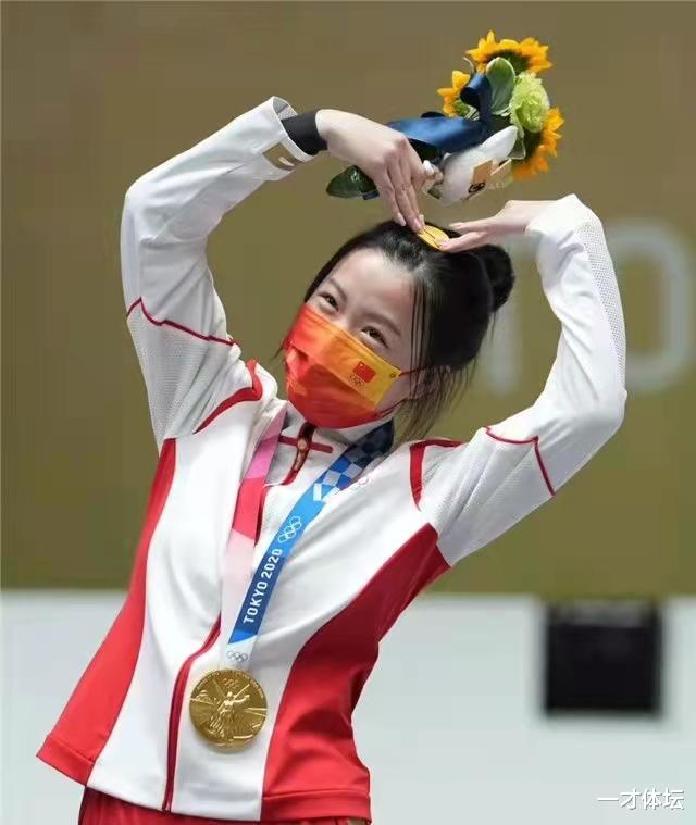 奥运冠军杨倩直播卖货，肤白貌美超越主播，开美颜之后吓坏粉丝！