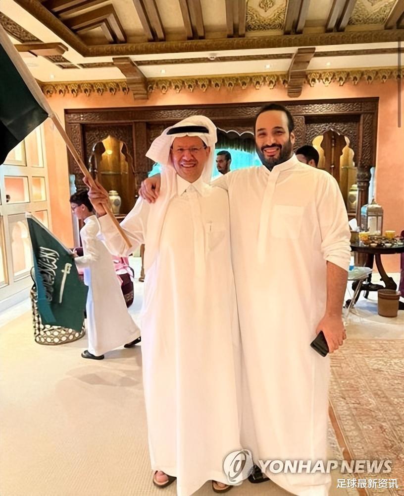 沙特阿拉伯举国欢庆！宣布全国放假，并给沙特球员每人一个亿奖金