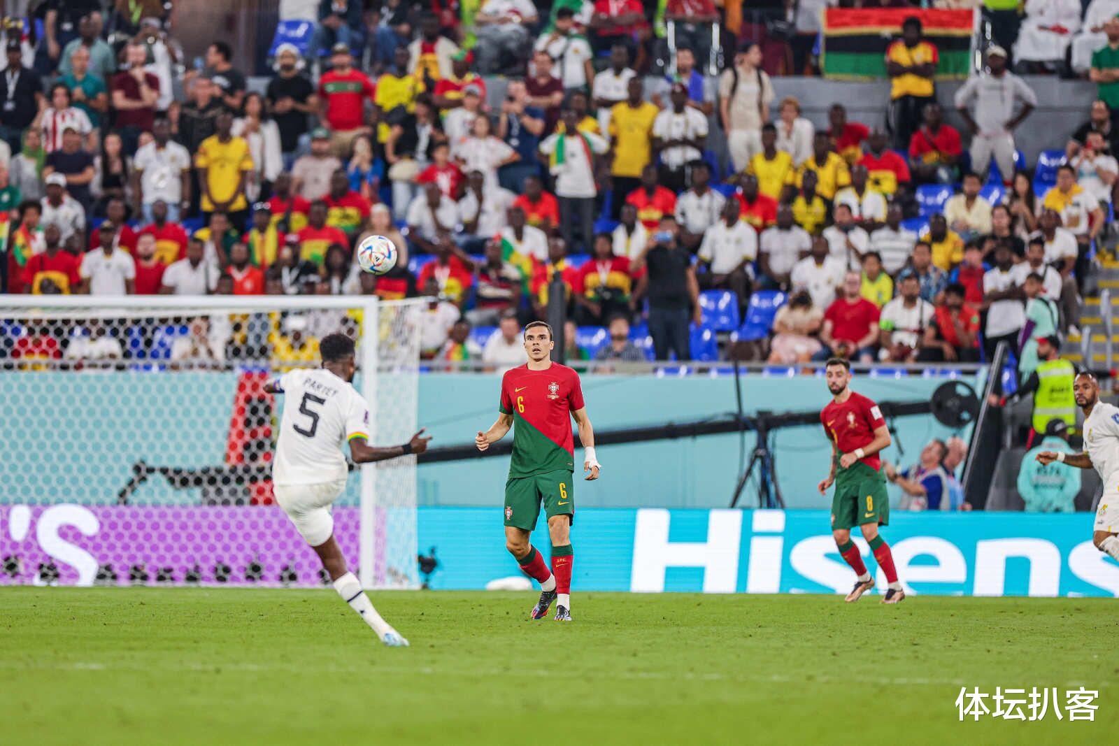 3-2，韩国笑了，感谢葡萄牙帮忙！出线形势：下轮赢球晋级在望(3)