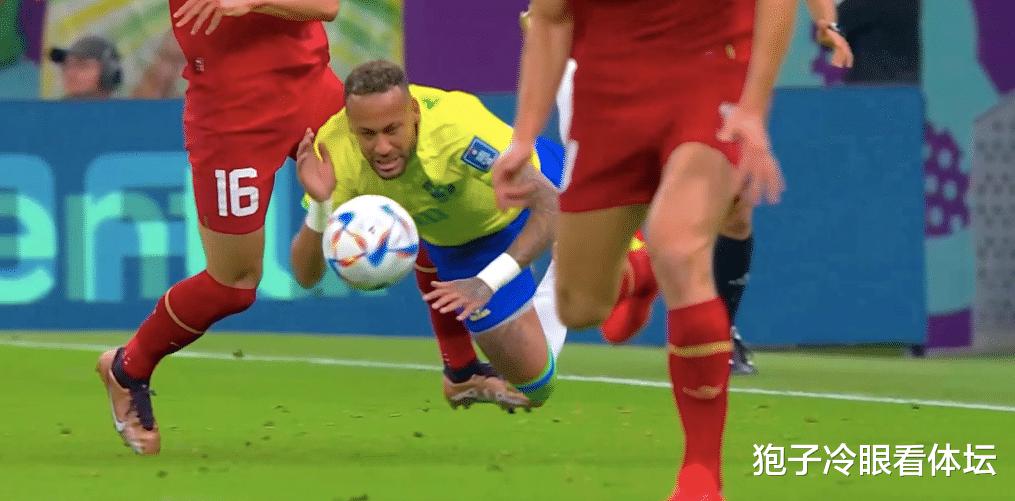 2-0！巴西浪费一堆机会碾压式获胜 新9号双响：超级世界波美如画(4)