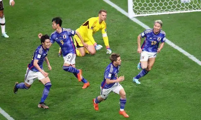 日本队的全场比赛活脱脱一个日本人和人交往的全过程(2)