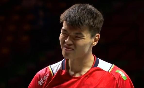 0-2完败，中国奥运冠军无缘晋级，20-18后浪费局点，留下巨大遗憾