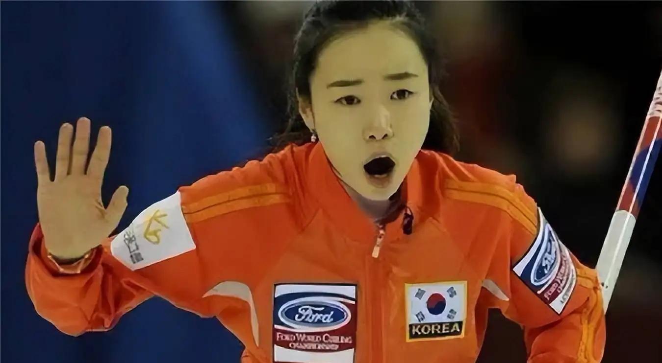 韩国冰壶队长恋中国冠军，放弃白富美身份倒追，远嫁中国修成正果