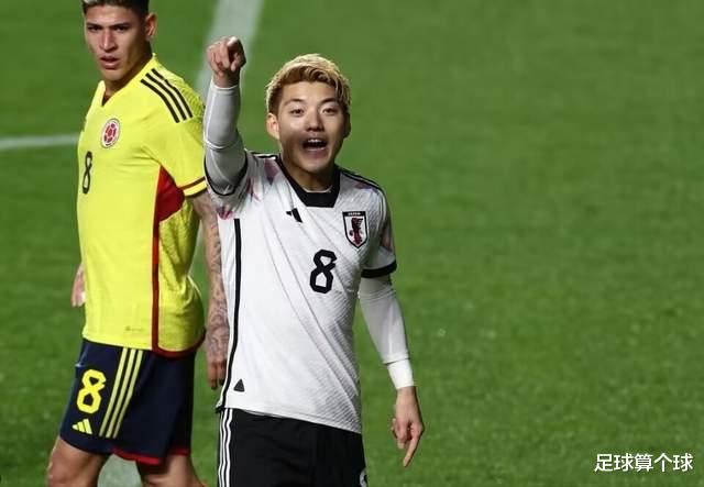 日本队1-2！三笘薰做闭嘴手势疯狂庆祝，对手主帅：日本不如韩国(3)
