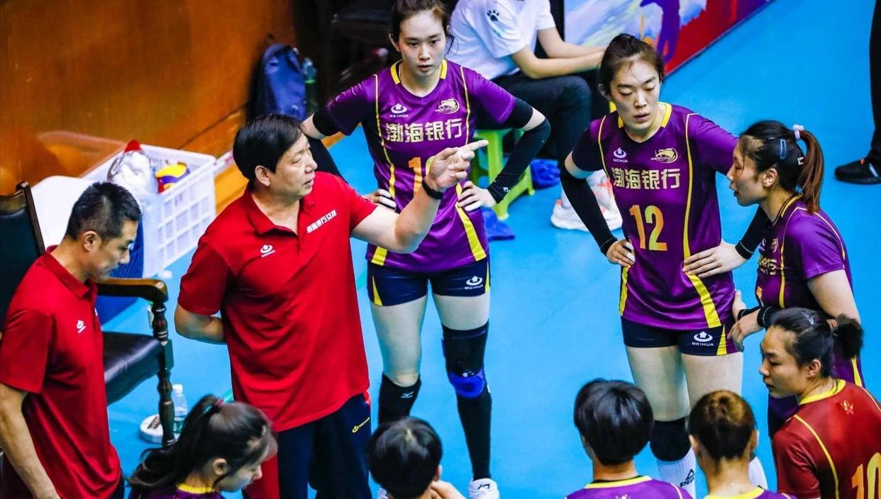7名球员缺席！天津女排冠军赛阵容确定，王艺竹陈博雅领衔争冠(2)