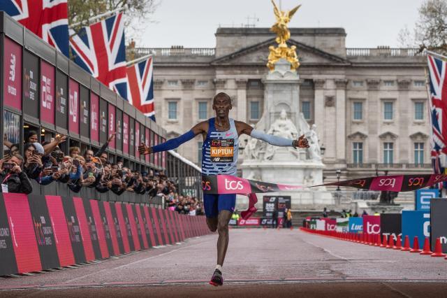 基普图姆闪耀伦敦，创造马拉松世界第二好成绩
