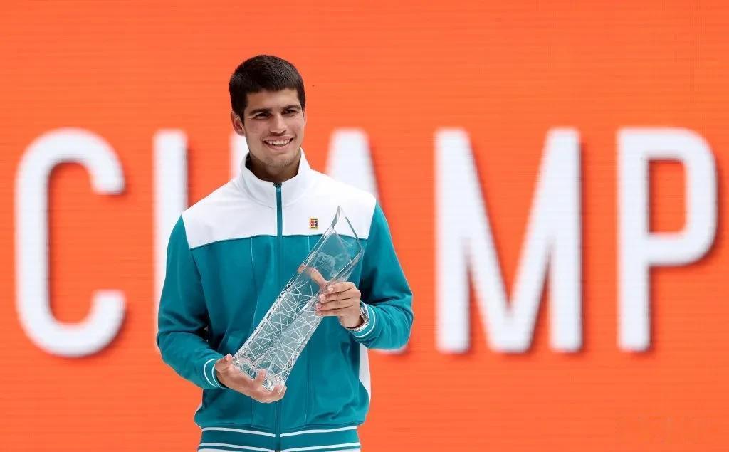 成为ATP史上最年轻的世界第一、在美网拿下个人首个大满贯男单冠军，阿尔卡拉斯就此(3)
