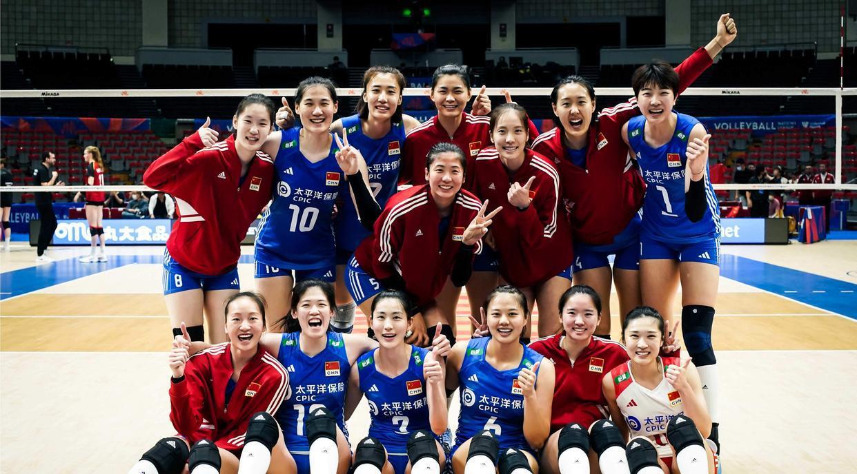 3-0紧追中国女排！亚洲女排劲旅轻取两连胜，欧洲2队全败垫底(1)