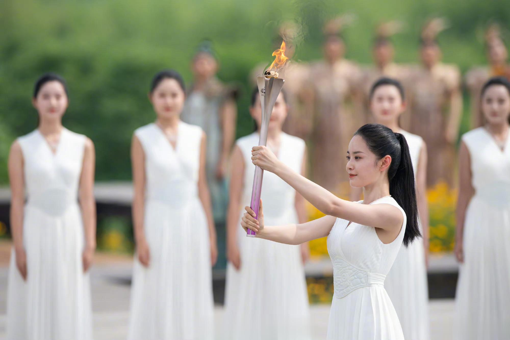#杭州亚运会火种采集成功#6月15日上午，杭州第19届亚运会火种在杭州良渚古城遗(3)