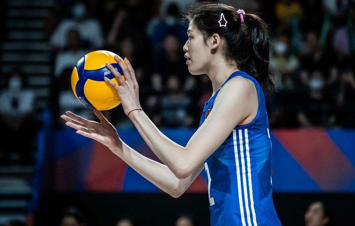 世联赛：中国女排登顶，日本女排2-3又输了，韩国“21连败”垫底(1)