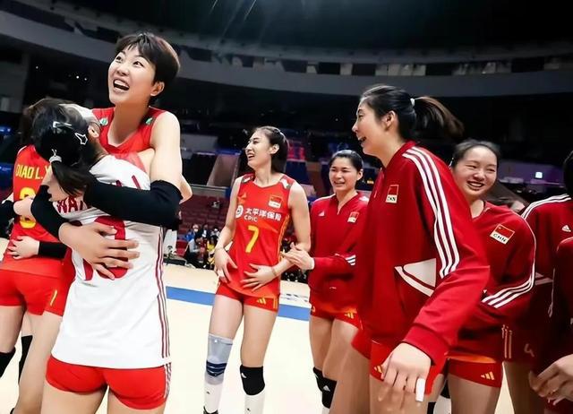 下午三点，国际排联官宣，中国女排世联赛喜从天降，蔡斌如释重负(2)