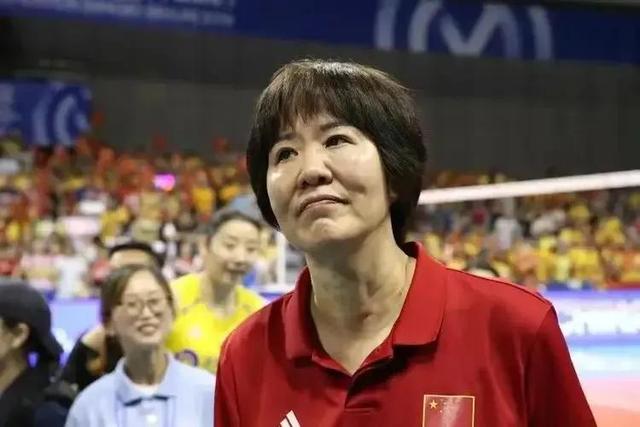 下午三点，国际排联官宣，中国女排世联赛喜从天降，蔡斌如释重负(3)
