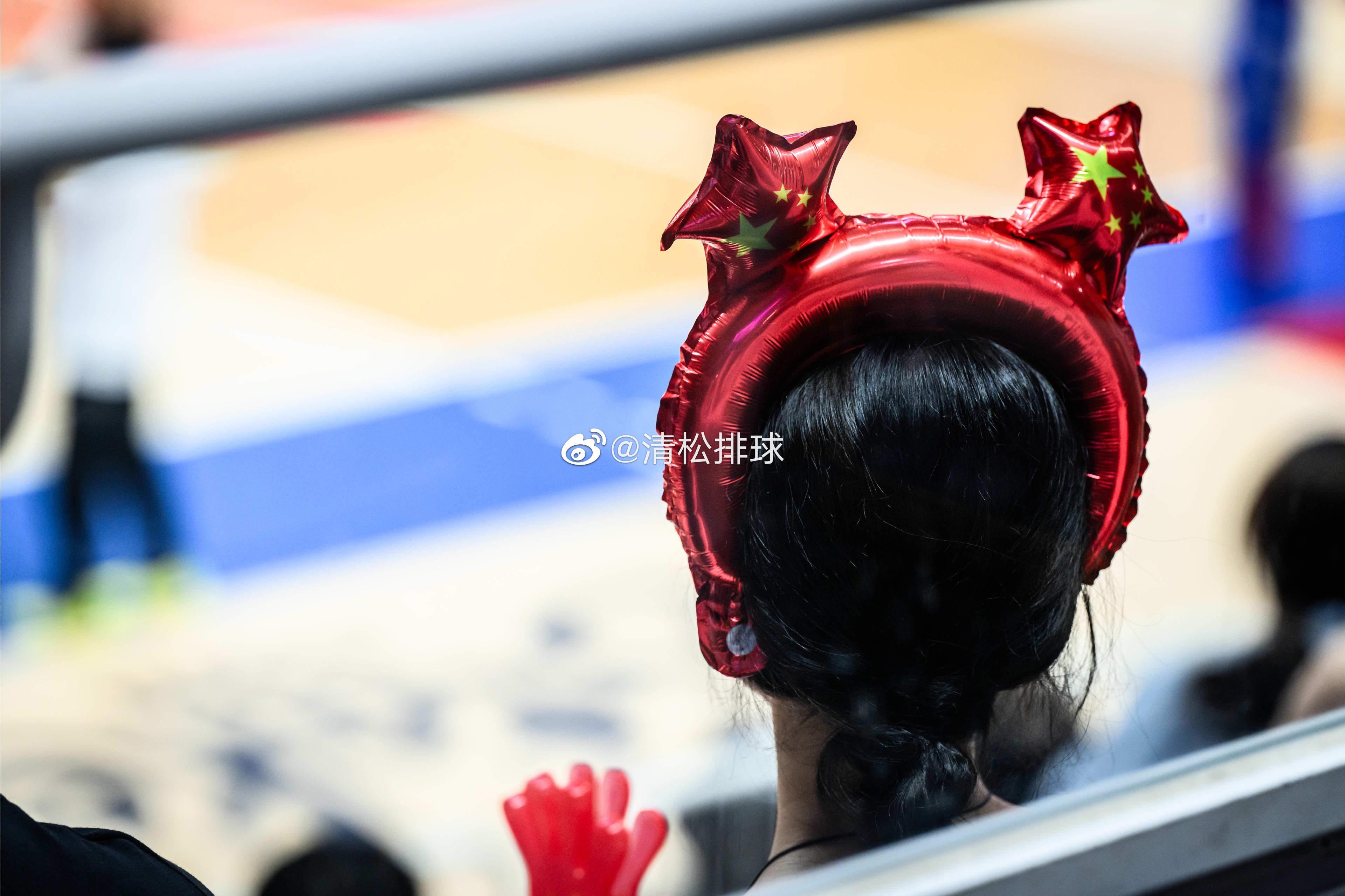 中国女排世联赛四连败总计扣掉35.19分中国0-3波兰   -13.75中国2-
