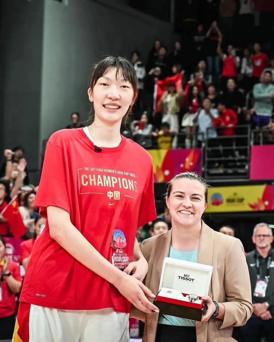 据《北青体育》 报道，中国女篮球员@韩旭将参加7月28日至8月8日在成都举行的第(1)