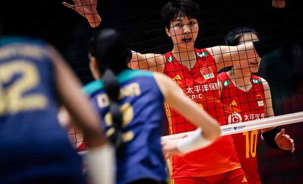 争议！日本裁判被指太偏，突然改判引中国女排不满，球迷晒证据(4)