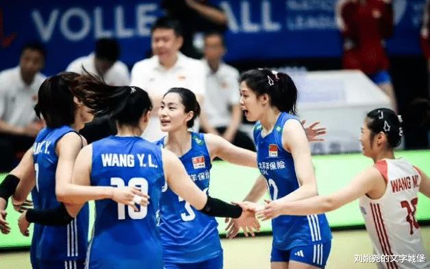 伟大的3-0！中国女排淘汰头号种子，创2纪录，PK土耳其争冠？