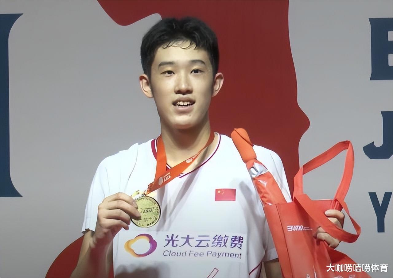新林丹横空出世！时隔7年为中国夺回亚洲冠军，年仅17岁惊艳世界(5)
