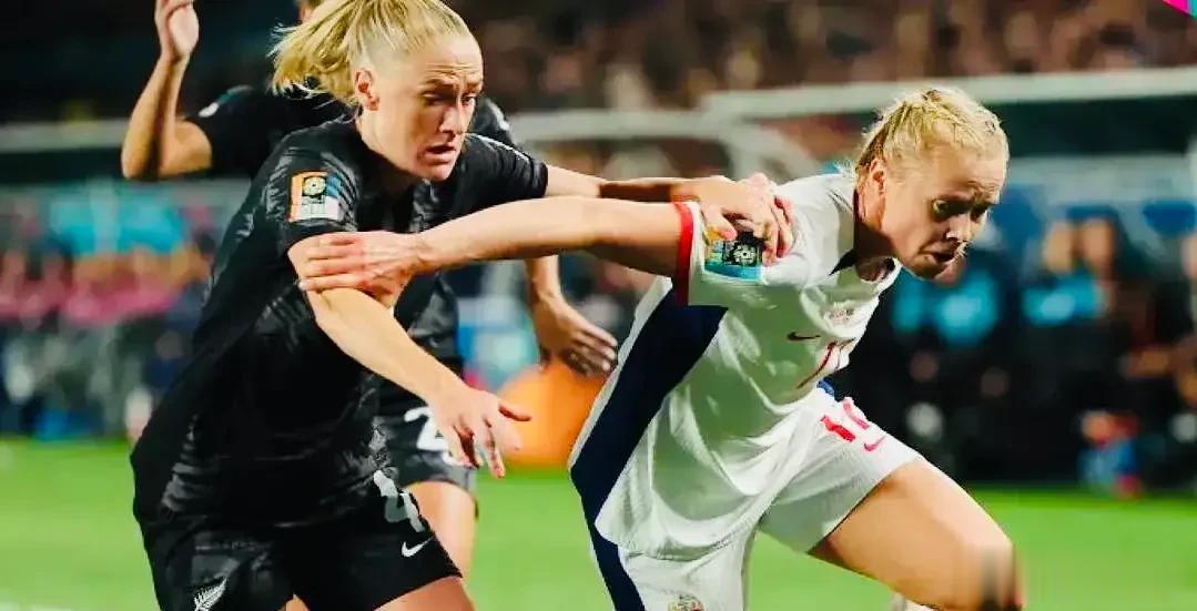不得不承认，女足比赛已经男足化了！女足世界杯开战，主场作战的新西兰女足凭借威尔金(2)
