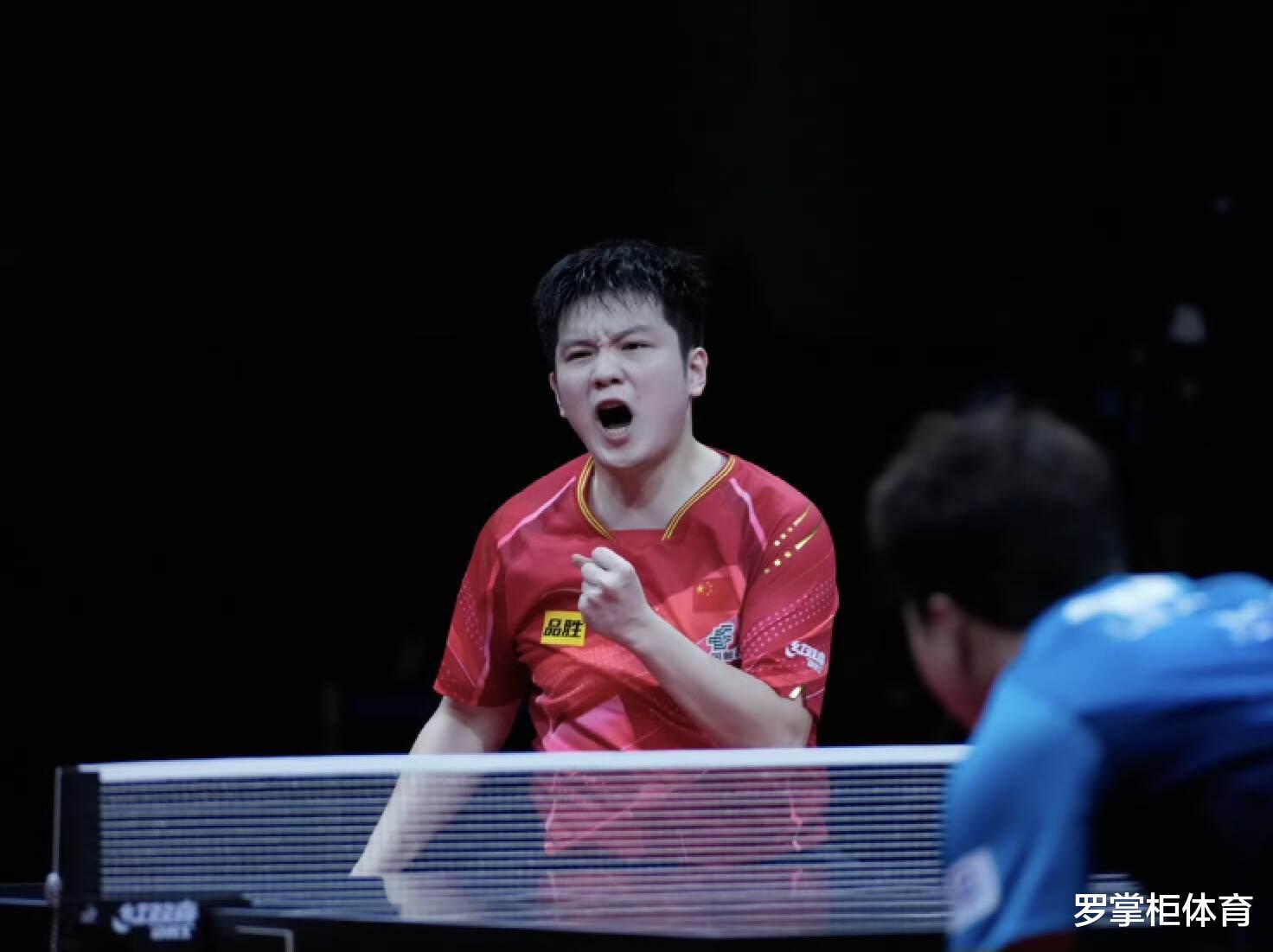 伟大的3-0！国乒男团夺冠，过程太惊险了，樊振东“死里逃生”(3)