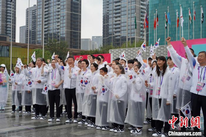 （微观亚运）韩国代表团团长：年轻运动员看到中国惊人发展都喜欢这里