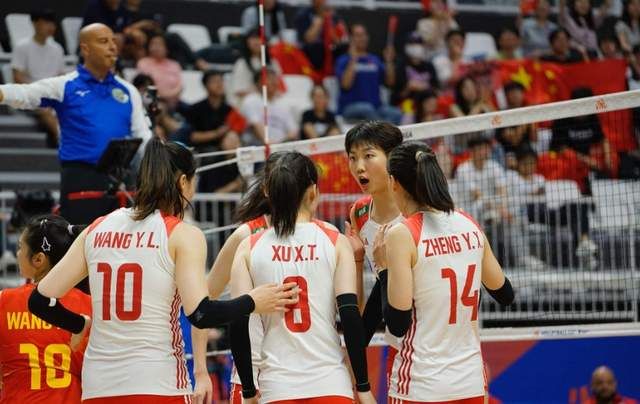 中国女排亚运会晋级收坏消息，李盈莹谈伤病情况，主力或缺席决赛