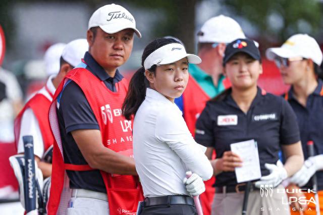 刘国梁女儿刘宇婕完成高尔夫LPGA首秀，首次与世界顶尖高尔夫选手对抗(1)