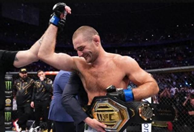 UFC中量级冠军抨击奇马耶夫：实力被高估，配不上高票房和高薪酬