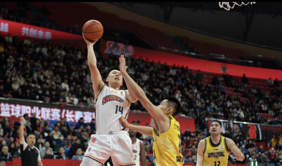 蜕变！22岁上海小将砍26+5 上季场均5分 打过NCAA被叫中国锡安(3)