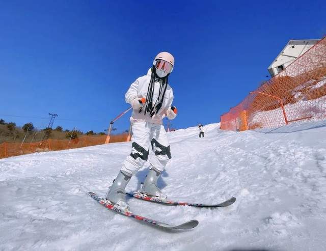 中国体坛突传噩耗，顶级滑雪教练不幸身亡，国内5A滑雪场隐患众多(2)