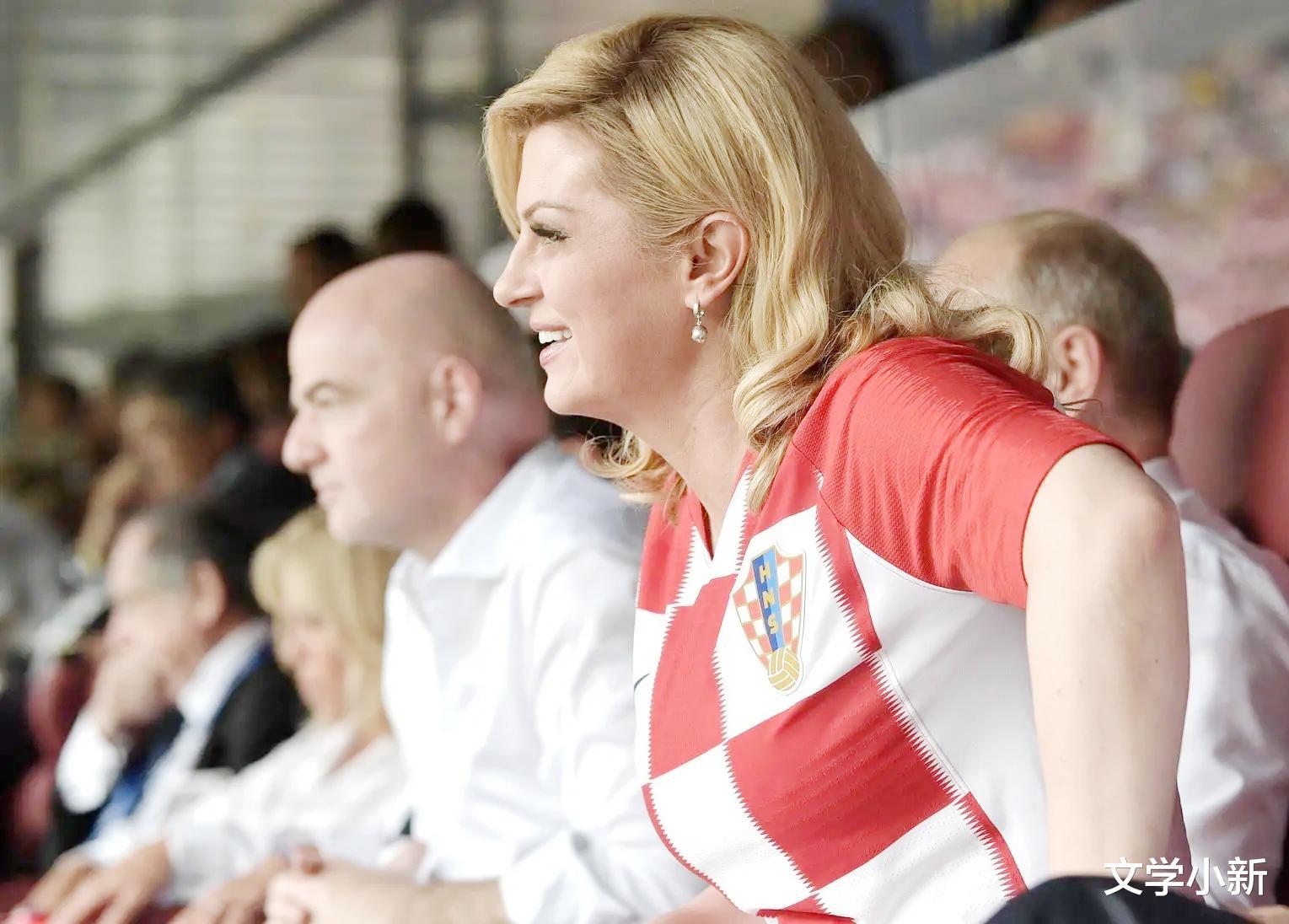 克罗地亚美女总统：身材太好被喷胸大，六大惊世举动，特别爱足球(12)