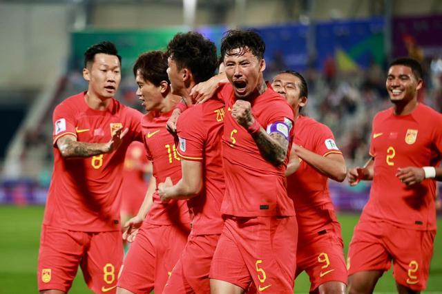 亚洲杯第2轮时间更新！中国队19点30分冲击首胜，日韩遭遇阻击(2)