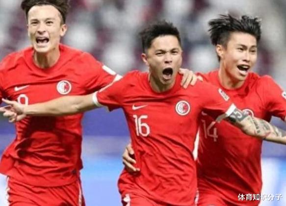 闭口不唱国歌！中国香港男足在亚洲杯引争议，网友：这是原则问题(5)