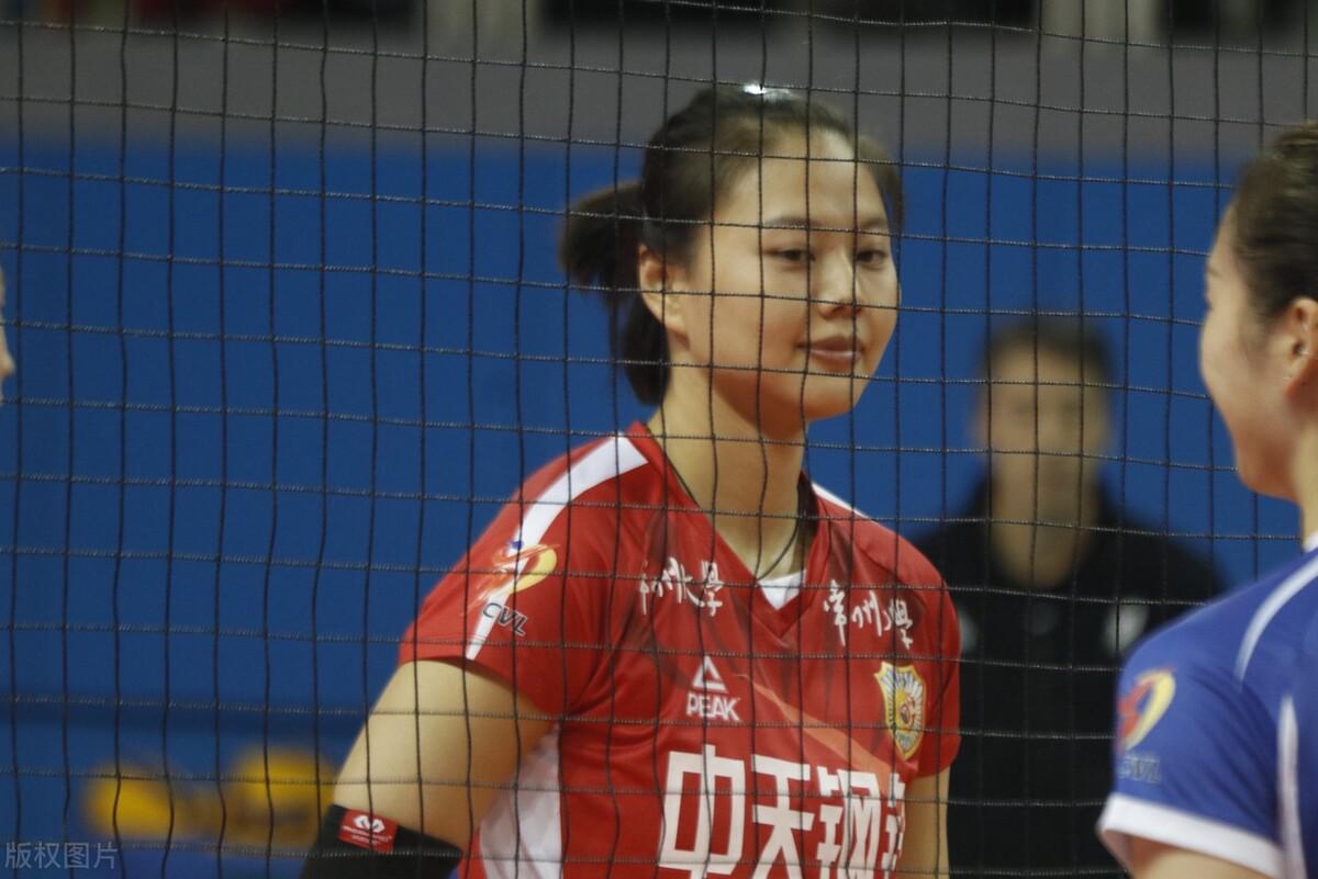 江苏女排3-0北京女排 球员点评：5人高分，4人不合格，张常宁爆发
