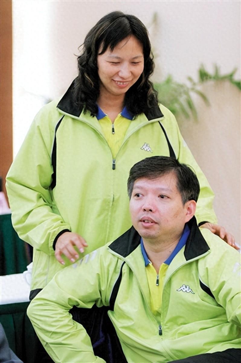 李惠芬：幸运地夺奥运会乒乓球女单亚军，与丈夫执教香港队有艰辛(1)