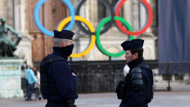 巴黎治安实在堪忧 装有奥运会安保计划的包被盗(2)