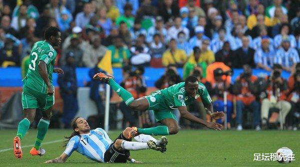 非洲球队在单届世界杯小组赛保持不败，历史上只有4例——有一个球队独占两次(1)