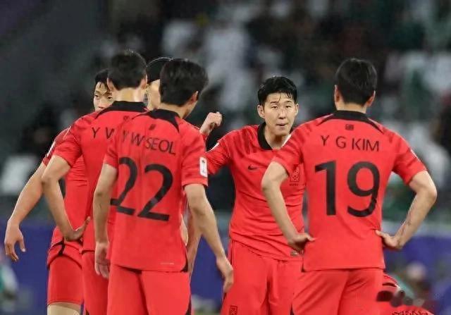 世预赛36强赛：战力喷火，韩国男足连击泰国(1)