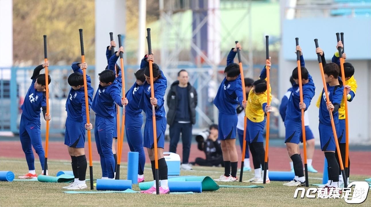 韩足晚报（2024.4.1）——为奥运门票而战！韩国国奥今日正式集结(1)