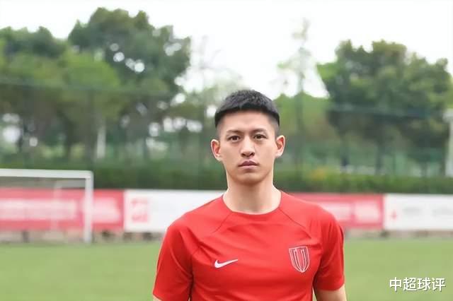 唏嘘！现役“中国足球第一天才”暗示即将退役：年仅33岁！(3)
