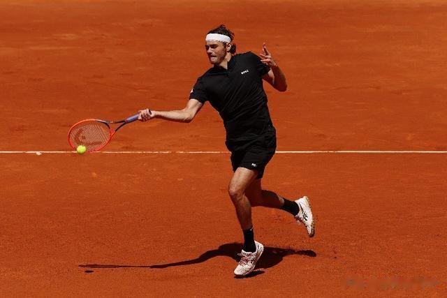 ATP马德里大师赛：男单八强阵容产生，纳达尔完成“最后一舞”(4)