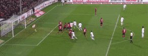 【德甲】莱万破门小将补时进球反超 拜仁3比1弗赖堡(3)