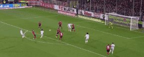【德甲】莱万破门小将补时进球反超 拜仁3比1弗赖堡(8)