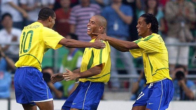 那一年几乎失去世界杯门票的巴西队，依靠"3R组合"爆冷夺冠(1)