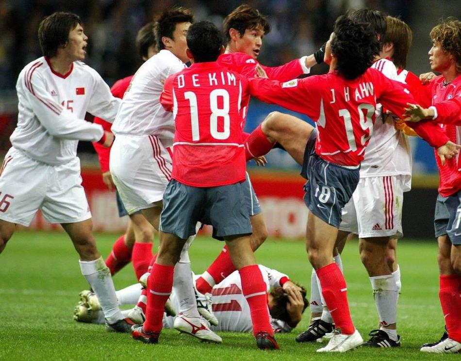 3-0！中国足球第一次打服韩国队，高洪波率队创32年神迹(3)