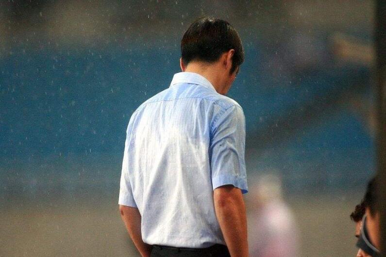 3-0！中国足球第一次打服韩国队，高洪波率队创32年神迹(12)