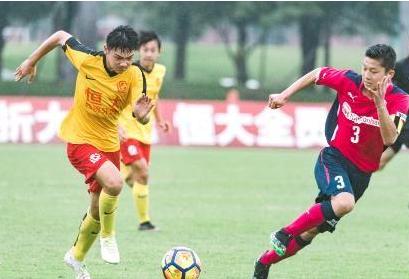 恒大无疑是中国足球史上运作最为成功的俱乐部，但各种各样的争议也始终存在着！(2)