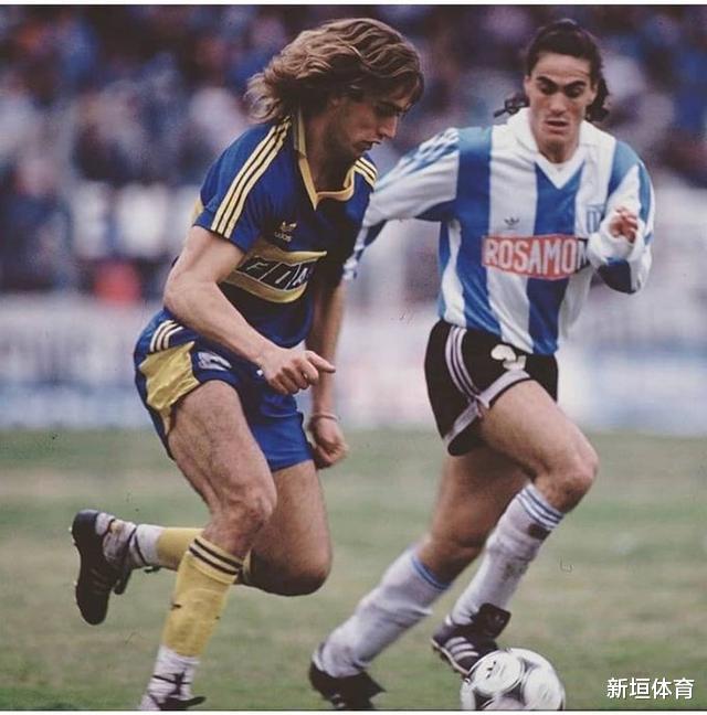 上世纪90年代足坛最好的中锋，阿根廷战神巴蒂斯图塔！(3)